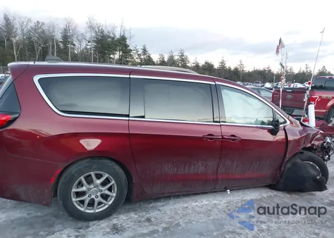 2023 Chrysler Voyager Lx из США, поврежденный, VIN 2C4RC1CG1PR613581